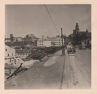 Повреждённый храм во время Второй мировой войны.