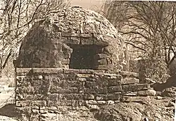 Старинная печь в посёлке Сурутато