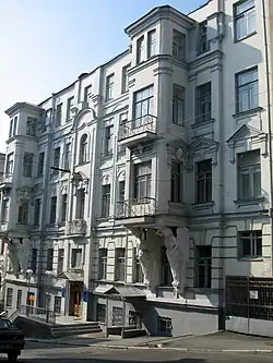 Жилой дом по Куликовскому спуску, 16