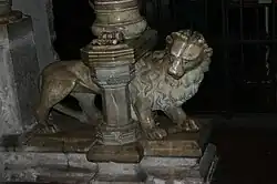 Деталь надгробия. Капелла Висконти в церкви Сант-Эусторджо, Милан