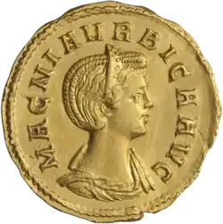 Ауреус, аверс. Бюст Магнии Урбики в диадеме, надпись MAGNIA VRBICA AVG