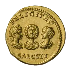 Реверс. Каракалла, Юлия Домна и Гета. Легенда «FELICITAS SAECVLI»