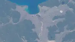 Вид на нижнее течение реки Алаг-Цар-Гол с МКС в августе 2015 года