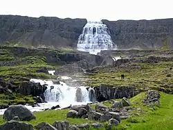 Диньяндисау и водопад Диньянди