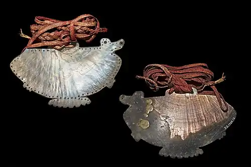 Pendentif en nacre Salomon