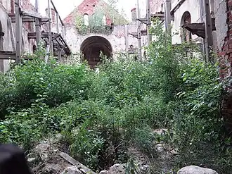 Внутренний вид руин бывшей евангелической церкви Даркемена/Ангераппа