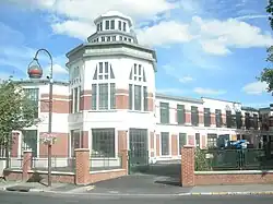 Центр Альбер-Риш