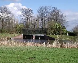 Один из затопляющих шлюзов вблизи Утрехта