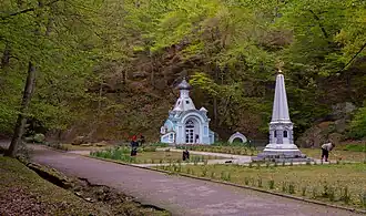 Иверская часовня (вторая половина XIX века) и памятник основателям курорта