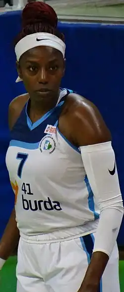 Мосби в игре за «Измит Беледиеспор» против «Чукурова Мерсин» (29 декабря 2018 года)