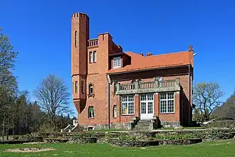 Главное здание мызы Йендель (Янеда)