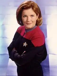 Кейт Малгрю в роли капитана Кэтрин Джейнвэй