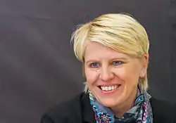 Дорис Фичен 19 апреля 2012