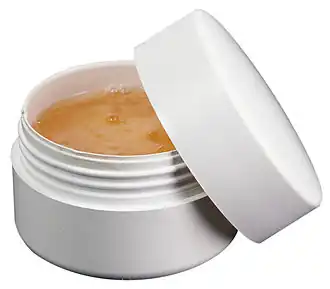 Банка из биоразлагаемого пластика полилактида