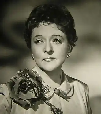 Студийная фотография 1957 года