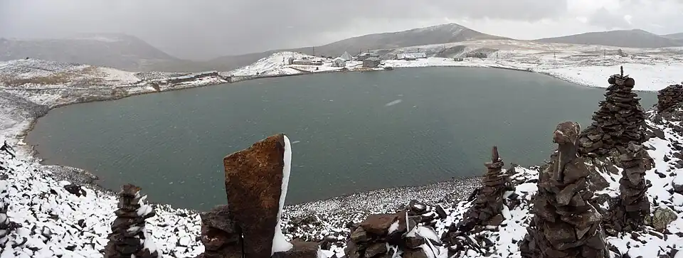 Вид на озеро с севера осенью 2010 года