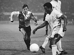 Томас (справа) и Йохан Кройф