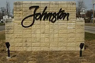 Знак на въезде в город Джонстон