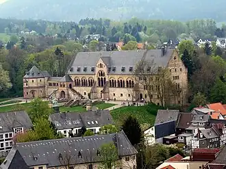 Общий вид дворца и всего комплекса