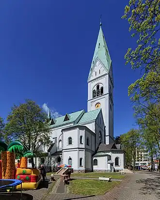 Областной театр кукол (бывшая кирха памяти королевы Луизы)