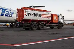 Аэродромный ТЗ на базе автомобиля КАМАЗ-53215.