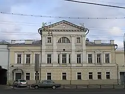 Каретный ряд, 4. В этом доме находилась квартира К. С. Станиславского