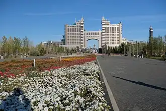 Статуя влюбленных в парке