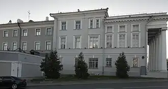 Главный корпус КГУ. Фасад по Университетской улице