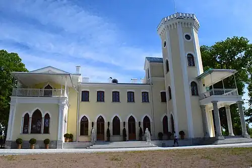 Задний фасад господского дома