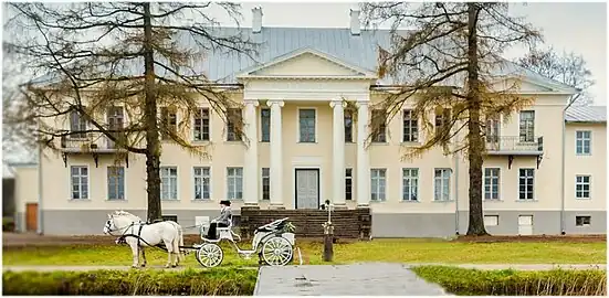 Главное здание мызы Кирна (Керну) в 2015 году