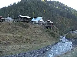 Река в селении Хисо