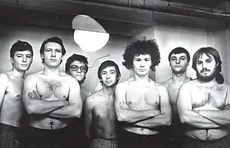 Корженевский — третий справа