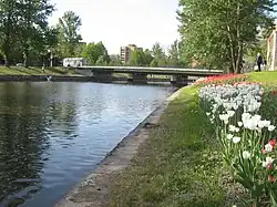 Вид на Полукруглый (Советский) канал из Городского сада Колпино