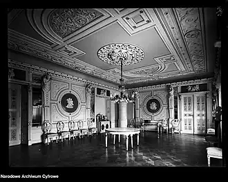 Замковая гостиная