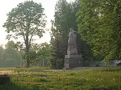 Памятник погибшим воинам