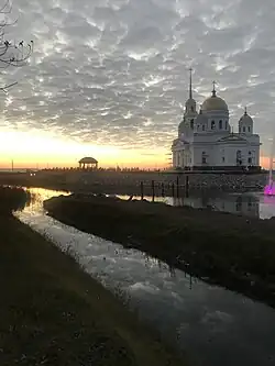 Река Кылшакты (в летнюю межень) в окрестностях г. Кокшетау