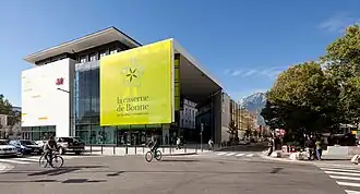 Торговый центр La Caserne de Bonne в Гренобле
