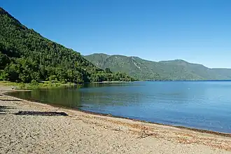 Вид на побережье озера Колико в 2013 году