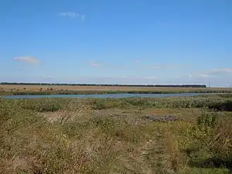 Вид на озеро со стороны села Сафьяны