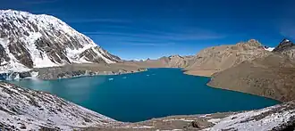 Панорама озера и пика Тиличо