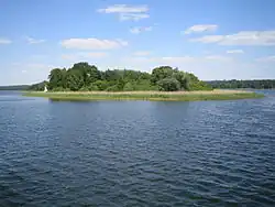 Место древнего городища укран (нем. Burgwallinsel) на острове озера Оберуккерзе