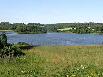 Озеро Каарна в деревне Отепя