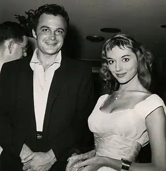 Лэнс Фуллер[англ.] и Викки Дуган, 1950-е