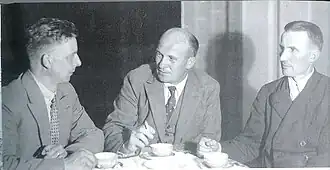 Койвисто, Косола и Херттуа (крайний справа) в 1930 году