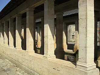 Южный фонтан и общественная прачечная