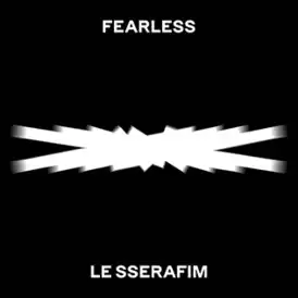Обложка альбома Le Sserafim «Fearless» (2022)