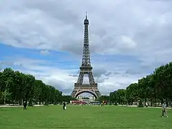 Эйфелева башня