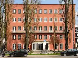 Административное здание. Мюнхен. 1928—1929