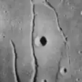 Сателлитный кратер Либих J. Снимок зонда Lunar Orbiter - IV.