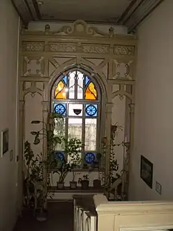 Центральная лестница музея